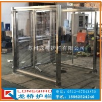 蘇州龍橋訂制機(jī)械手電焊區(qū)圍欄 304不銹鋼隔離網(wǎng)圍欄大門訂制